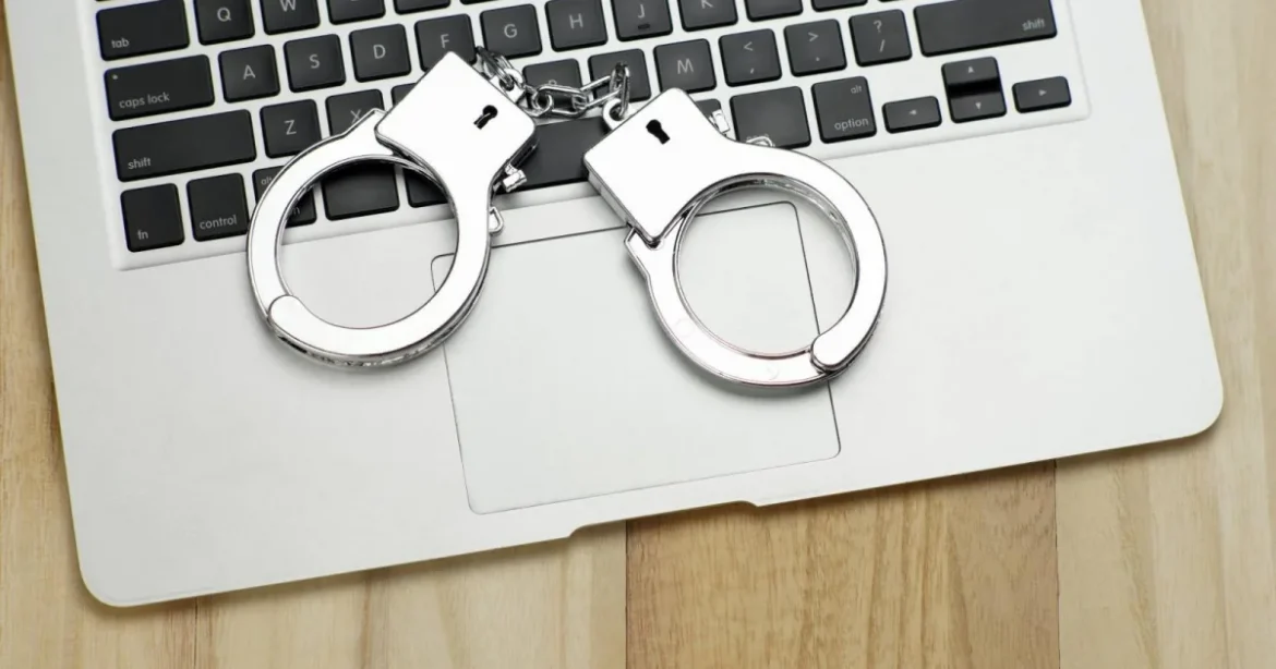 Ausztrál jelzés alapján fogták el a kaposvári gyerekpornógyűjtőt