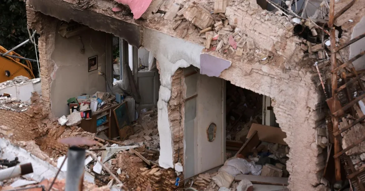 Házrobbanás Athén turistanegyedében: négy halott, három sérült, két eltűnt