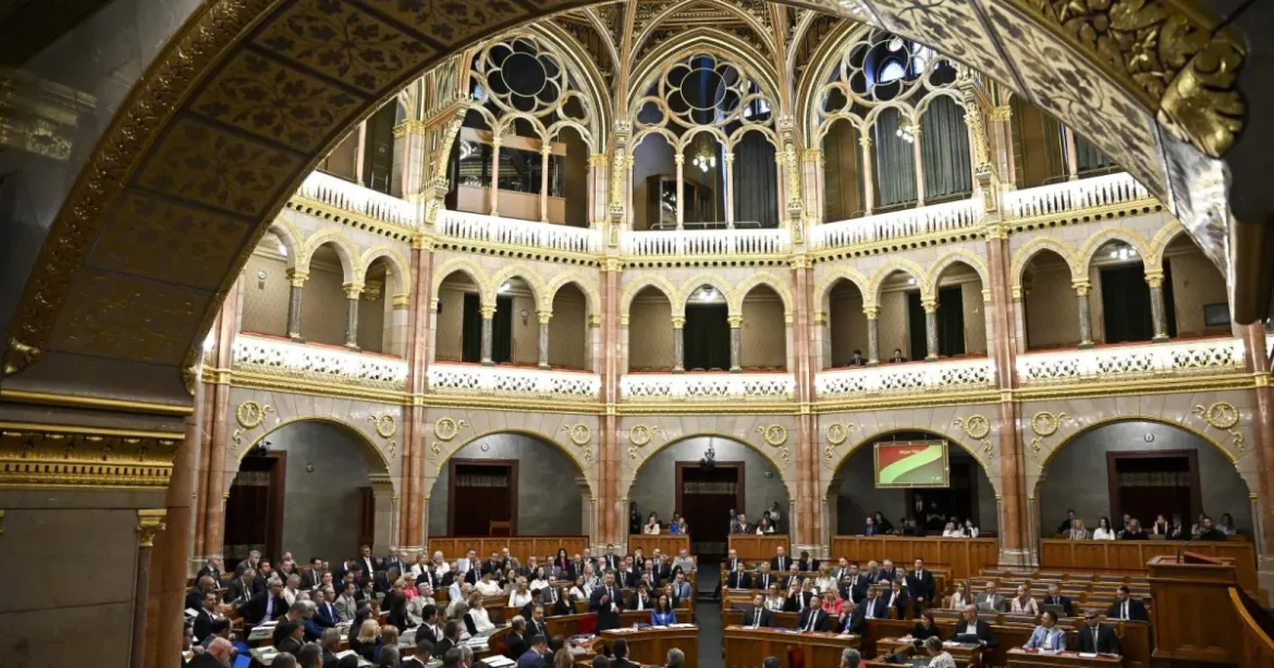Kocsis Máté, Panyi Miklós és Pócs János mentelmi jogát felfüggesztette a parlament