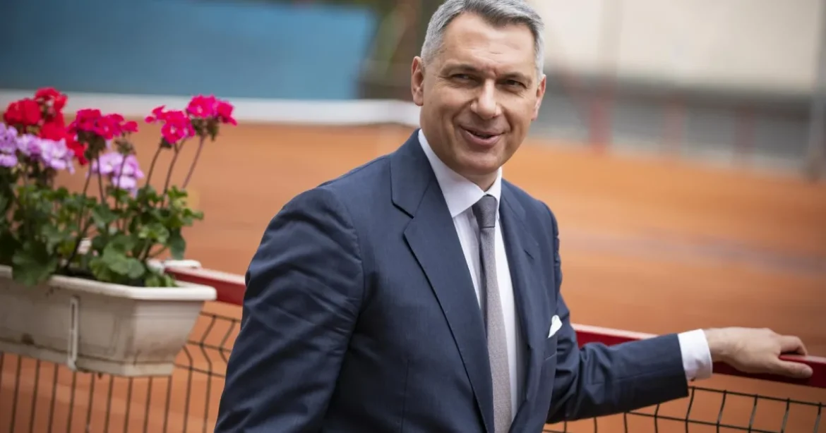 Lázár kastélya mellett napelempark és más létesítmények épültek engedély nélkül