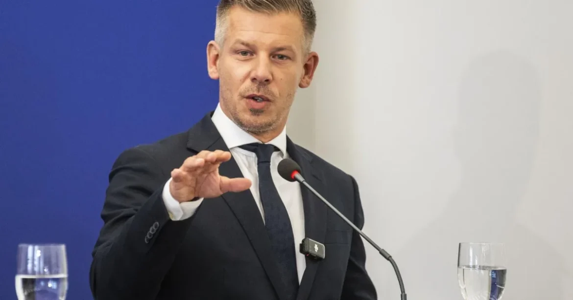 Magyar Péter sem ment el szó nélkül Mészáros Lőrinc beszéde mellett