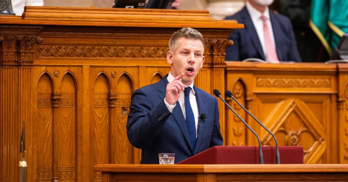 Nyomozati iratok meghamisításával vádolja Magyar Péter az ügyészséget
