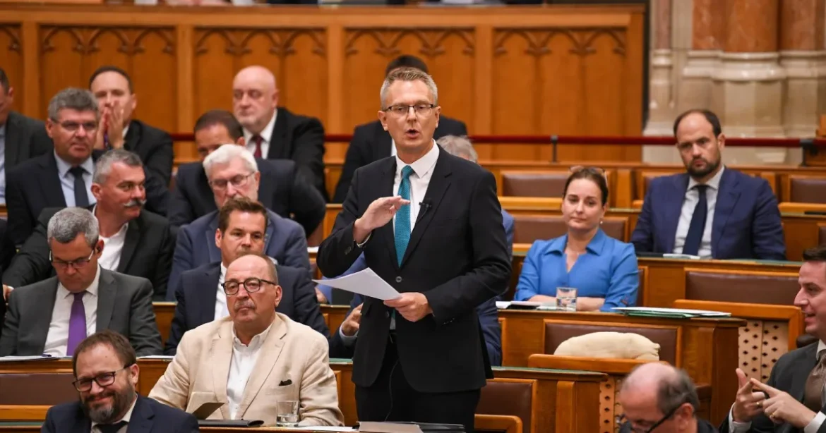 Rétvári Bence: Lannert Judit férje több mint 57 millió forintot kapott vagyonellenőrként