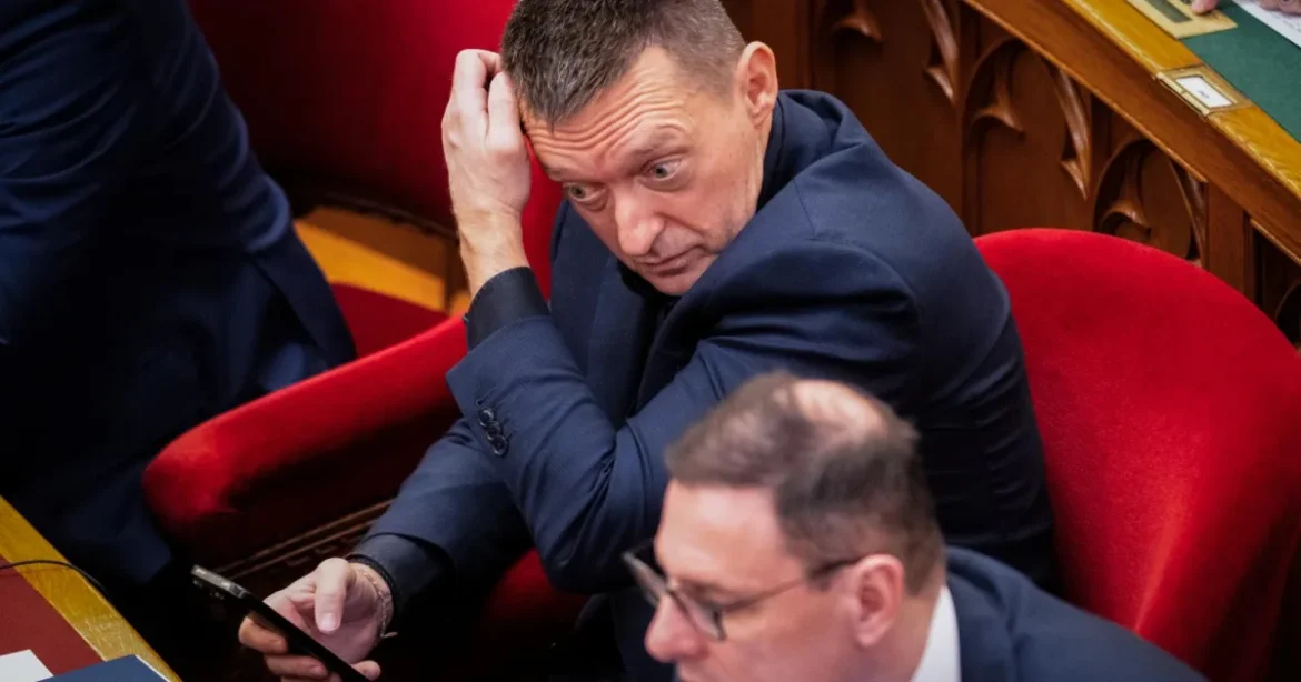 Rogán: Seszták és Hankó ártatlan, Magyar Péter miatt vették őrizetbe őket