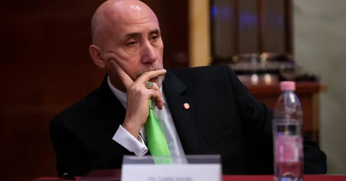 Súlyos belső feszültségről beszél videóüzenetében a megbízott legfőbb ügyész