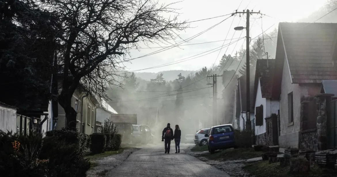 Támadják az önazonossági rendeletet, de tagadják a romák elleni szándékot