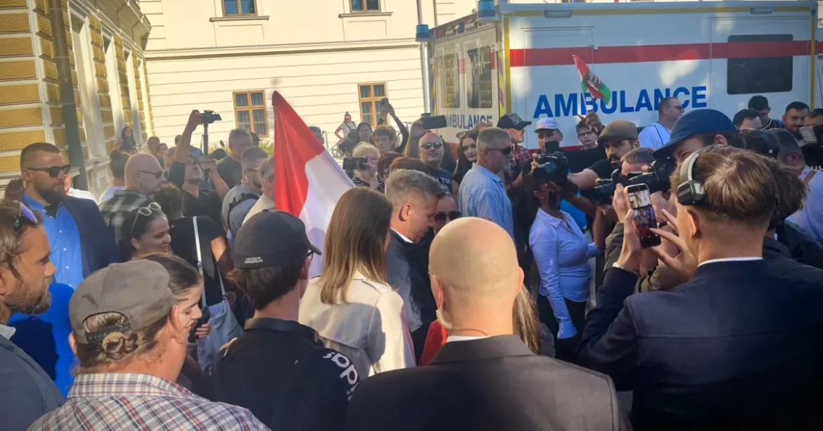 Tisza-szimpatizánsok vitatkoznak: kiket csukjanak le előbb?