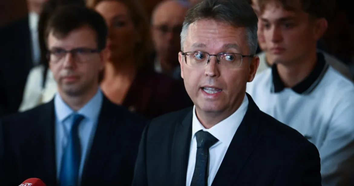 Ügyészség indítványozta Hankó Balázs letartóztatását