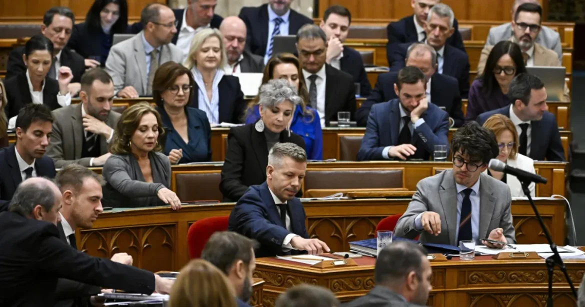 Visszahozta a parlament a kötelező orvosi kamarai tagságot