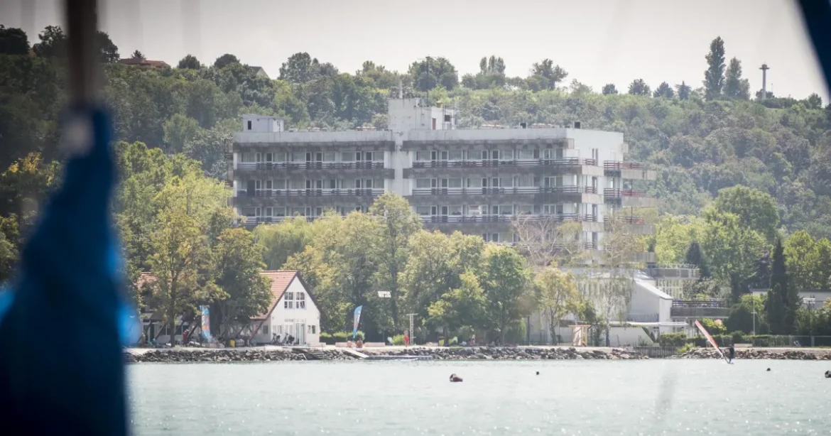 Egyre több luxusberuházás bukik el Balatonaligán