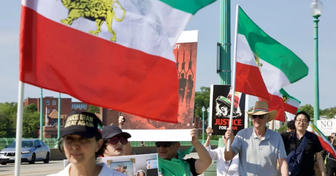 Irán újabb tüntetőt végzett ki a rezsim elleni tiltakozások miatt